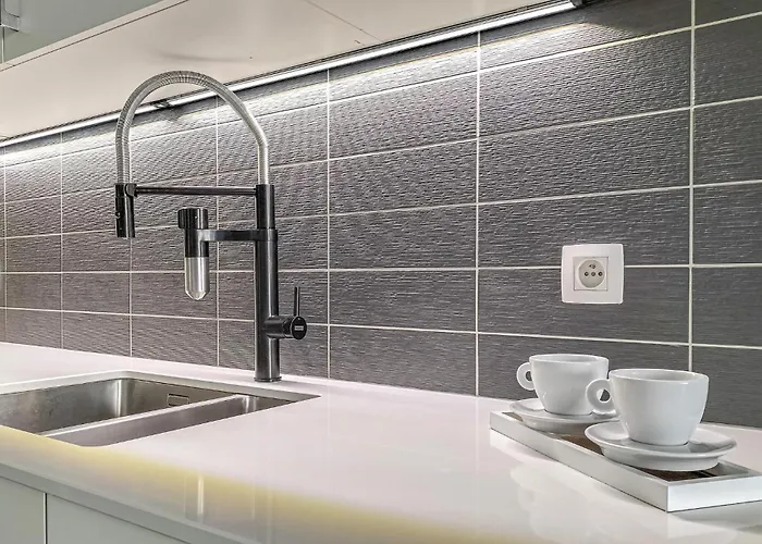 Апартаменти Cozy In *